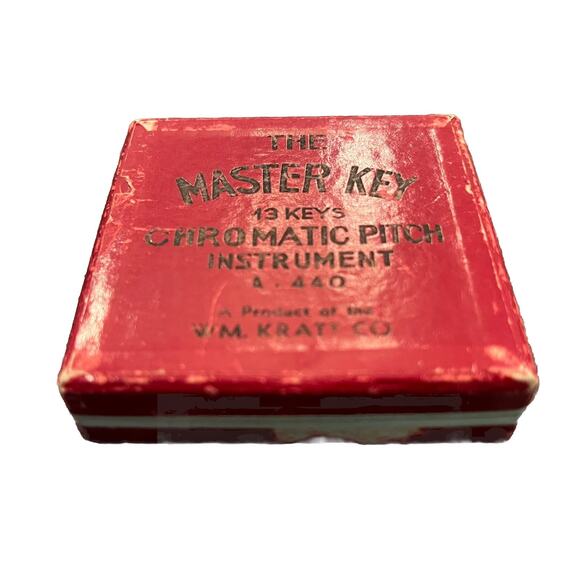 Vintage Chromatic Pitch Pipe Instrument The Master Key WM Kratt Co A-440 13 Keys - Picture 5 of 7